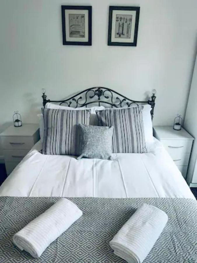 Comfortable Town House In Coventry City Centre Villa Bagian luar foto